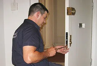 Safe Key Locksmith Service Cerritos, CA 562-263-5454 - locksmith-6